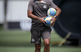 Antnio Oliveira durante treinamento do Corinthians para a partida contra o So Bernardo