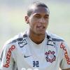 Eden�lson Andrade dos Santos