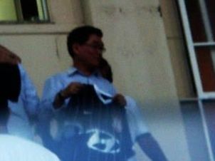 Asiático misterioso com a camisa do Corinthians no setor VIP do Pacaembu na partida contra o Botinha