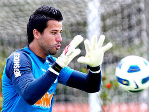 Goleiro Fábio, do Cruzeiro, é sondado pelo Corinthians para 2012