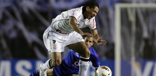 Ralf foi o maior 'ladrão de bolas' do Paulistão 2011; Este ano é apenas o 7º