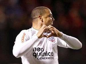 Ronaldo se destacou com a camisa do Corinthians