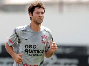 Zagueiro Felipe já pode atuar pelo Corinthians