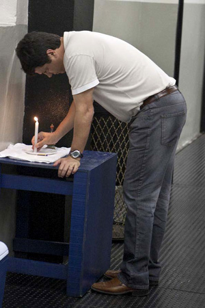 Adilson em seu ritual pr�-jogo