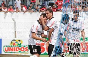 Alex fez o primeiro gol do Corinthians em 2012