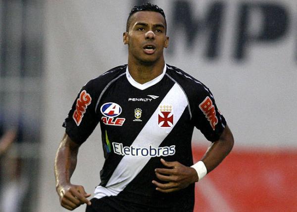 Elton está muito próximo de acertar com o Corinthians