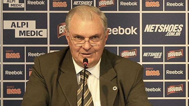 Gilvan Tavares aguarda diretoria do Corinthians para definir 'caso Montillo'