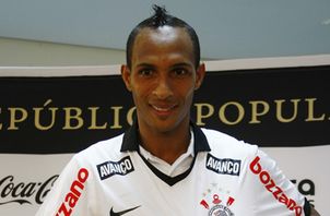 LIBERADO! SITUAÇÃO É REGULARIZADA E LIEDSON VAI JOGAR