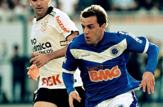 Montillo é desejo da diretoria do Corinthians para 2012