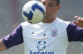 Planejamento para 2010 mostra necessidade de atacantes para cobrir aus�ncia de Ronaldo