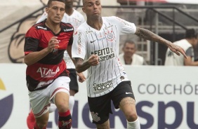 Luan durante partida contra o Ituano, com portes fechados, na Arena Corinthians