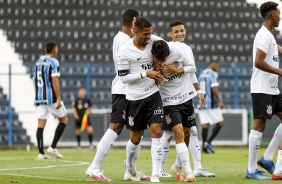 Corinthians vence o Grmio pelo Brasileiro Sub-20