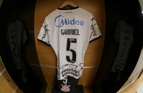 Camisa do Gabriel para o clssico entre Corinthians e So Paulo