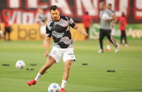 Giuliano durante empate entre Corinthians e Atltico-GO, pelo Campeonato Brasileiro