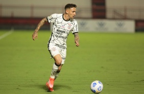 Gustavo Silva durante empate entre Corinthians e Atltico-GO, pelo Campeonato Brasileiro