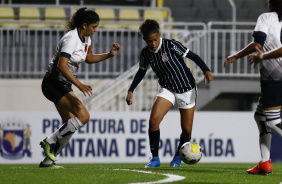 Atacante Carioca durante jogo do Corinthians contra o Botafogo-PB