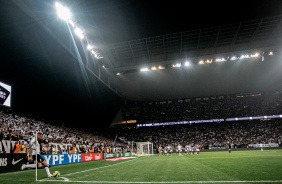 Neo Qumica Arena esteve lotada no jogo contra o Fluminense