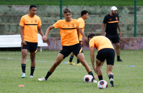 Joo Pedro no ltimo treino do Corinthians antes de encarar o Fast pela Copinha