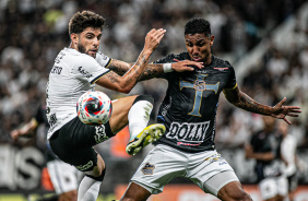Yuri Alberto em duelo contra o gua Santa pelo Campeonato Paulista
