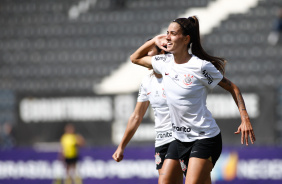 Jhennifer marcou um gols gols do Corinthians sobre o Cruzeiro pelo Brasileiro Feminino