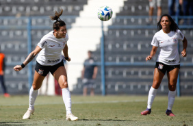 Zanotti cabeceia para o gol e marca o primeiro dela na partida contra o Cruzeiro