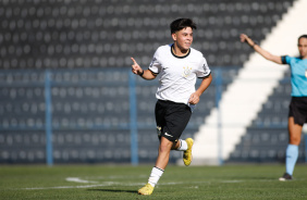 Yuske celebra gol contra o Cuiab pelo Brasileiro Sub-17