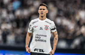 Matas Rojas no jogo entre Corinthians e Estudiantes, pela Sul-Americana