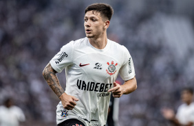 Rodrigo Garro em jogo do Corinthians