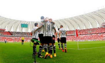 Corinthians superou o Internacional outra vez naquela ocasio