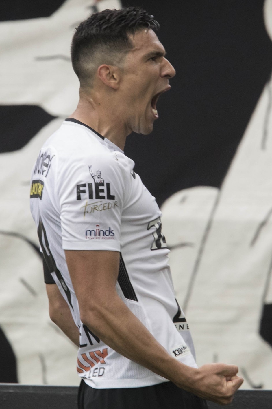 A linda vibrao de Balbuena ao comemorar seu gol diante o Palmeiras na Arena Corinthians