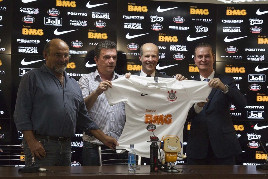 Parceria com o BMG foi anunciada no CT do Corinthians em 22 de janeiro de 2019