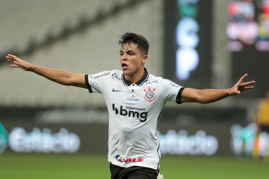 Roni marcou o segundo gol do Corinthians contra o Bahia
