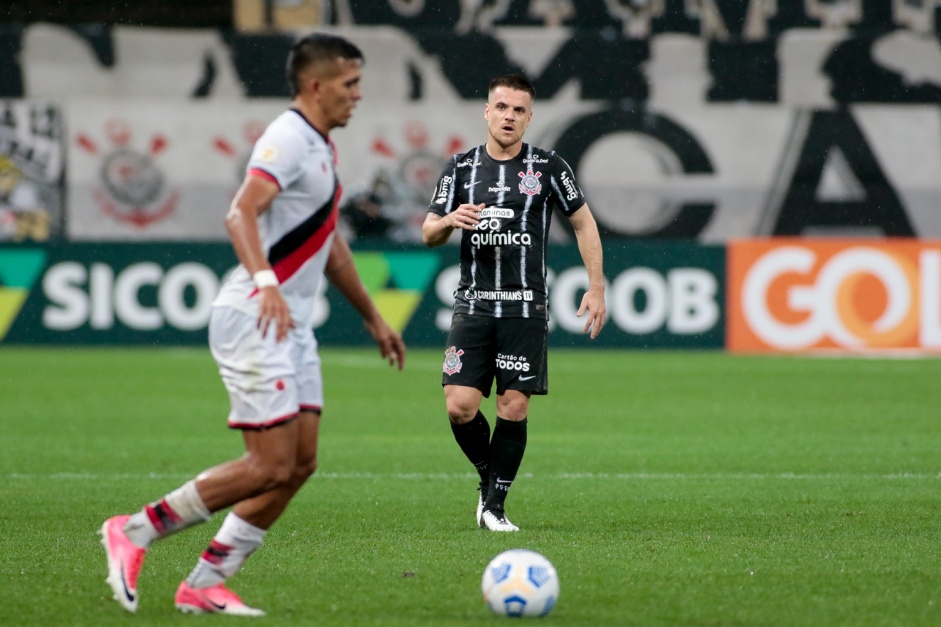 Ramiro na estreia do Corinthians no Campeonato Brasileiro 2021, contra o Atltico-MG