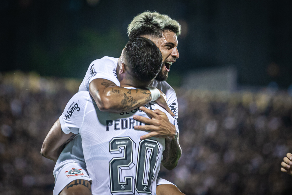 Yuri Alberto e Pedro Raul maracaram no ltimo jogo do Corinthians, diante do So Bernardo, pela Copa do Brasil