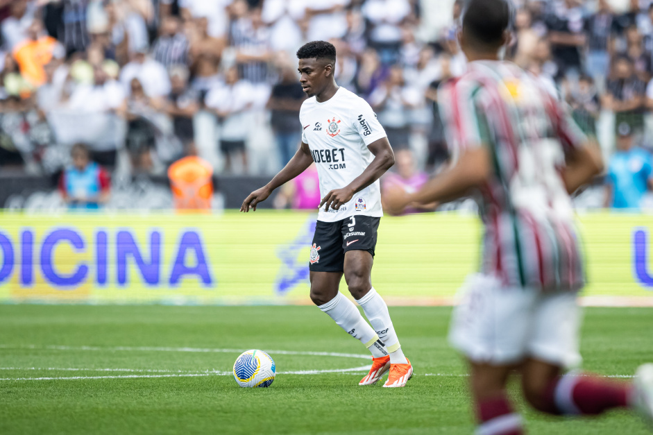 Flix Torres no jogo do Corinthians contra o Fluminense pelo Brasileiro