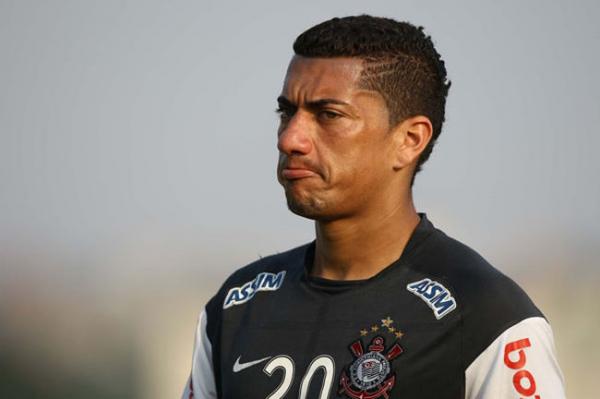 Desmanche! Ralf pode trocar o Corinthians pelo futebol europeu