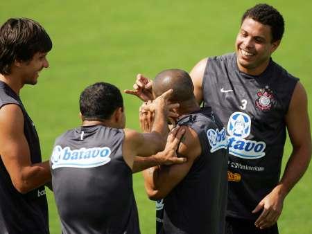 Jogadores do Tim&atilde;o fazem pacto para dedicar t&iacute;tulo a Ronaldo