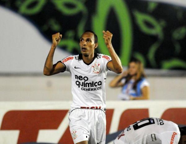 Liedson Vai Passar POr Exames de Pode Ser Operado