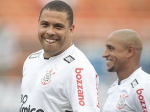 Roberto Carlos e Ronaldo: Libertadores e Mundial Interclubes para fechar currculo vitorioso