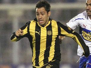 Tim&atilde;o pode atravessar rival e trazer meia do Pe&ntilde;arol