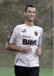 Zagueiro Réver pode reforçar o Corinthians em 2012