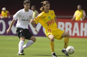 SP - CORINTHIANS X MIRASSOL - ESPORTES - Os jogadores Bruno Octavio e Xuxa(d), durante partida vlida pelo Campeonato Paulista 2008, primeiro turno, realizada no estdio do Morumbi, neste sbado a tarde