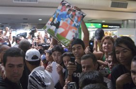 CORINTHIANS - TREINO - Chegada do time do Corinthians ao aeroporto da cidade de Campo Grande. O time se prepara para o jogo amistoso contra o Cene de Mato Grosso do Sul, amanh, dia 26/04, sbado, em Campo Grande