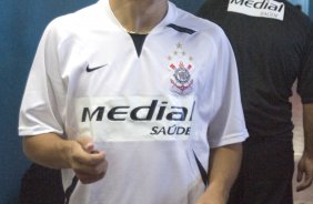 Douglas nos vestiários antes da partida amistosa, realizada no estádio Morenão, em Campo Grande, Mato Grosso do Sul, neste sábado a tarde