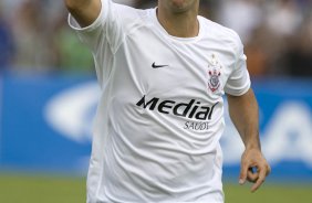 Herrera comemora seu gol, durante partida vlida pelas quartas de final, jogo da volta, pela Copa do Brasil 2008, realizada no estdio Santa Cruz em Ribeiro Preto, interior de So Paulo, nesta terca-feira a noite