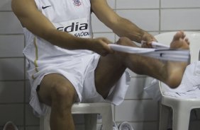 RJ - BOTAFOGO/RJ X CORINTHIANS/SP - ESPORTES - André Santos nos vestiários antes da partida válida pelas semi-finais da Copa do Brasil 2008, partida de ida, realizada no estádio Engenhão/João Havelange, no Rio de Janeiro, nesta terca-feira a noite