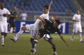 RJ - BOTAFOGO/RJ X CORINTHIANS/SP - ESPORTES - durante um lance da partida válida pelas semi-finais da Copa do Brasil 2008, partida de ida, realizada no estádio Engenhão/João Havelange, no Rio de Janeiro, nesta terca-feira a noite