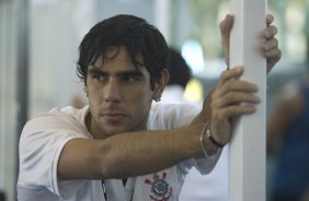RJ - BOTAFOGO/RJ X CORINTHIANS/SP - ESPORTES - Herrera fez alongamento no hotel aonde o Corinthians esta concentrado antes da partida válida pelas semi-finais da Copa do Brasil 2008, partida de ida, realizada no estádio Engenhão/João Havelange, no Rio de Janeiro, nesta terca-feira a noite