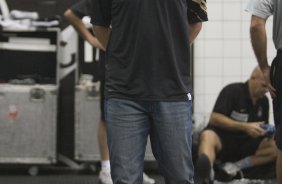 RN - ABC/NATAL X CORINTHIANS/SP - ESPORTES - Mano Menezes nos vestirios antes da partida vlida pelo Campeonato Brasileiro da Segunda Divisao 2008, realizada no estdio Maria Lamas Farache/Frasqueirao, em Natal/RN, neste sbado a tarde