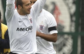 SP - CORINTHIANS/SP X FORTALEZA/CE- ESPORTES - na partida vlida pelo Campeonato Brasileiro da Segunda Divisao 2008, realizada no estdio do Pacaembu, neste sbado a tarde